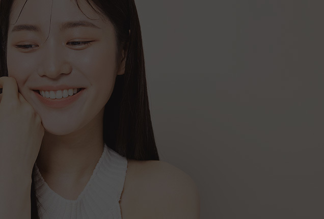 Natural results with minimal scarring through discreet minimal incision mini facelift technique at NANA