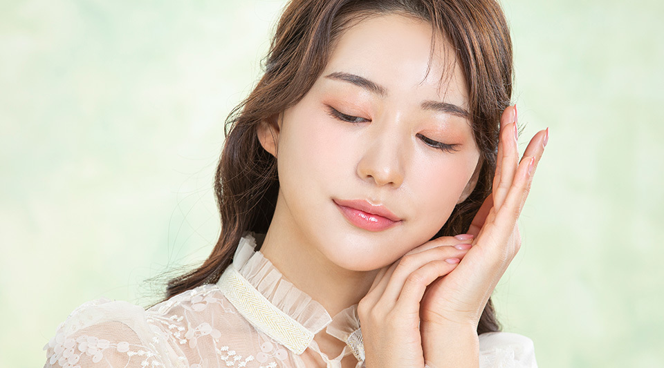 Front canthoplasty candidate 5 eyes appearing more cramped after double eyelid surgery at NANA