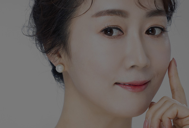 Wrinkle improvement through under-eye fat removal and repositioning in mid facelift at NANA