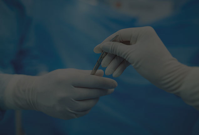 Hairline-preserving incision technique to minimize hair follicle damage