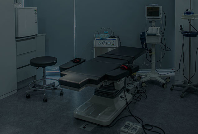 Mini V line surgery feature 3 optimized diagnostic equipment 3D-CT and full HD endoscopy at NANA Korea