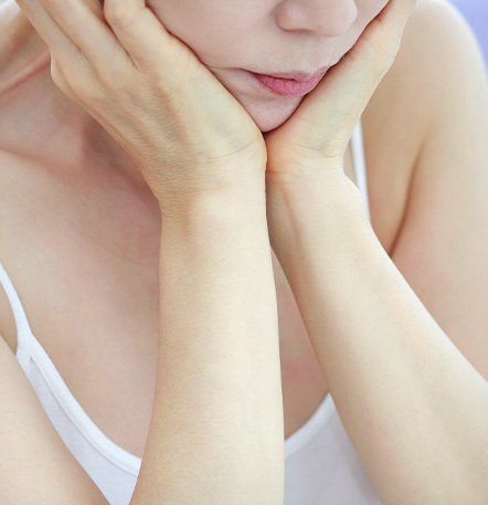 Double chin and under-chin sagging correction with facial liposuction at NANA