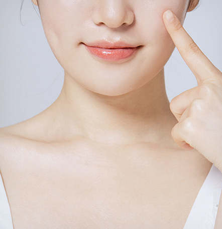Slimmer face result through facial liposuction without bone surgery at NANA