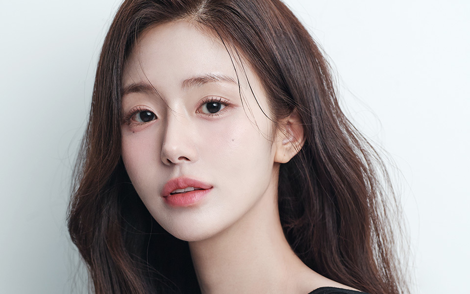 Before and after facial liposuction for V-line face slimming at NANA Plastic Surgery Korea
