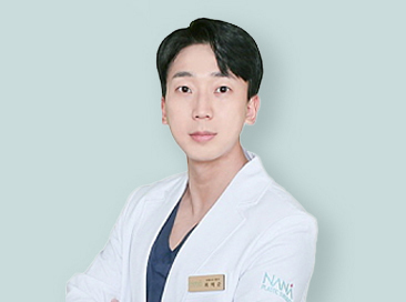 Gender-Specific Approaches to Eyelid Surgery, Complex for Men with Large Double Eyelids